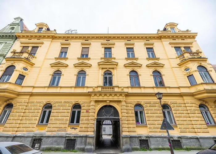 4flats Hiša za goste 3*